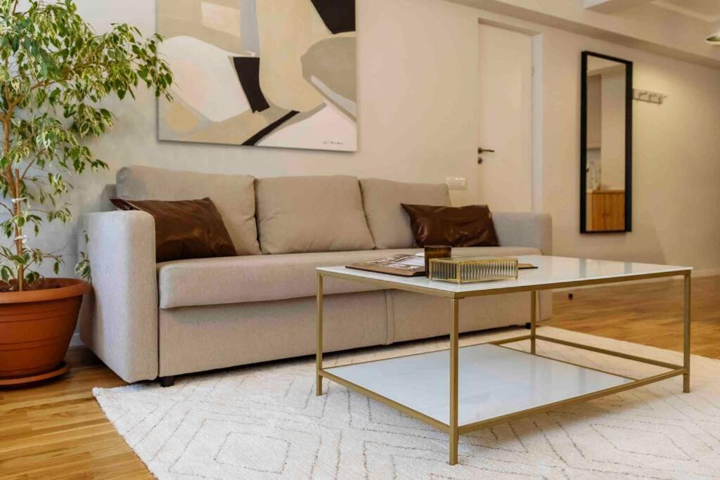 Stunning Views 2Br Intercontinental Flat Apartamento Bucareste Exterior foto