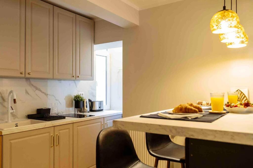 Stunning Views 2Br Intercontinental Flat Apartamento Bucareste Exterior foto