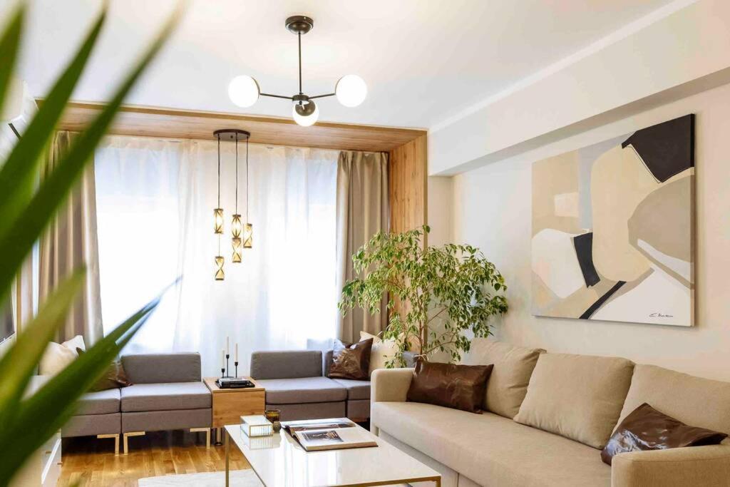 Stunning Views 2Br Intercontinental Flat Apartamento Bucareste Exterior foto